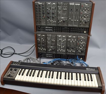 Roland-System 100M 10 modules & keys